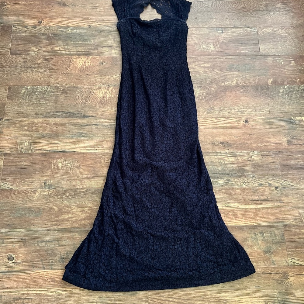Adrianna Papell Elegant Navy Lace Gown - Picture 2 of 3